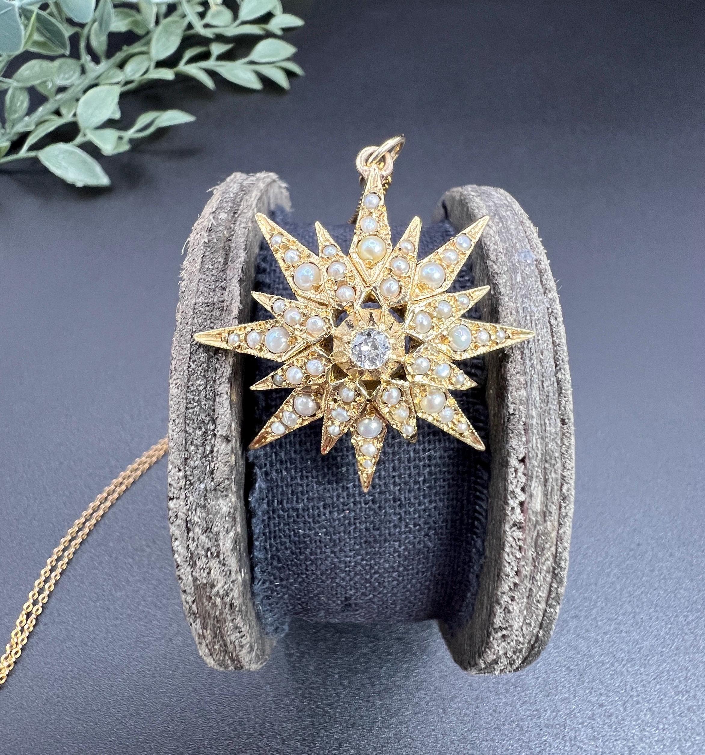 Taille ronde Pendentif étoile en or jaune 9ct avec diamants et perles de rocaille, poinçonné Londres 1974 en vente