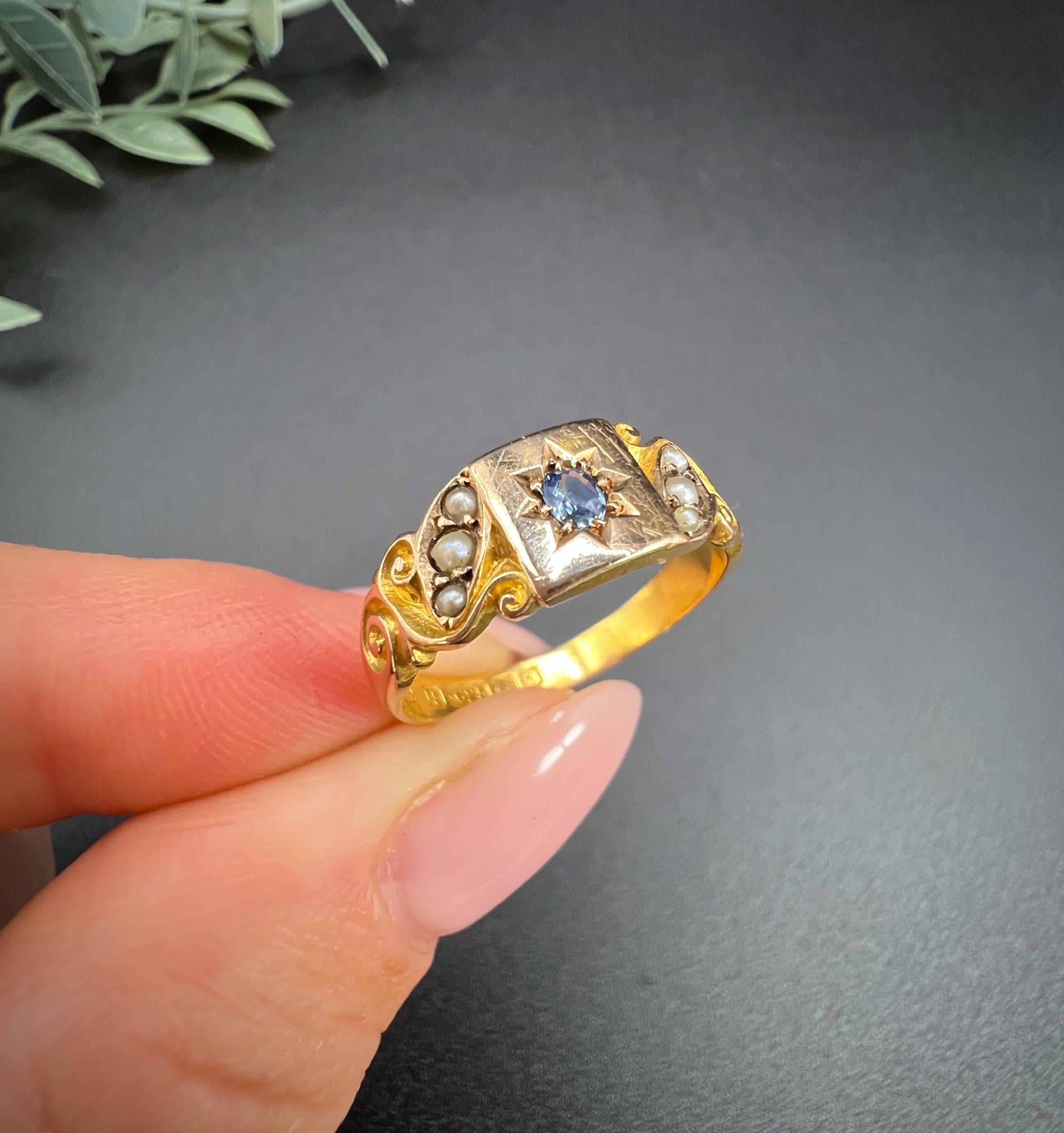 Bague édouardienne en or jaune 15ct, saphir et perle, poinçonnée Birmingham 1900 en vente 5