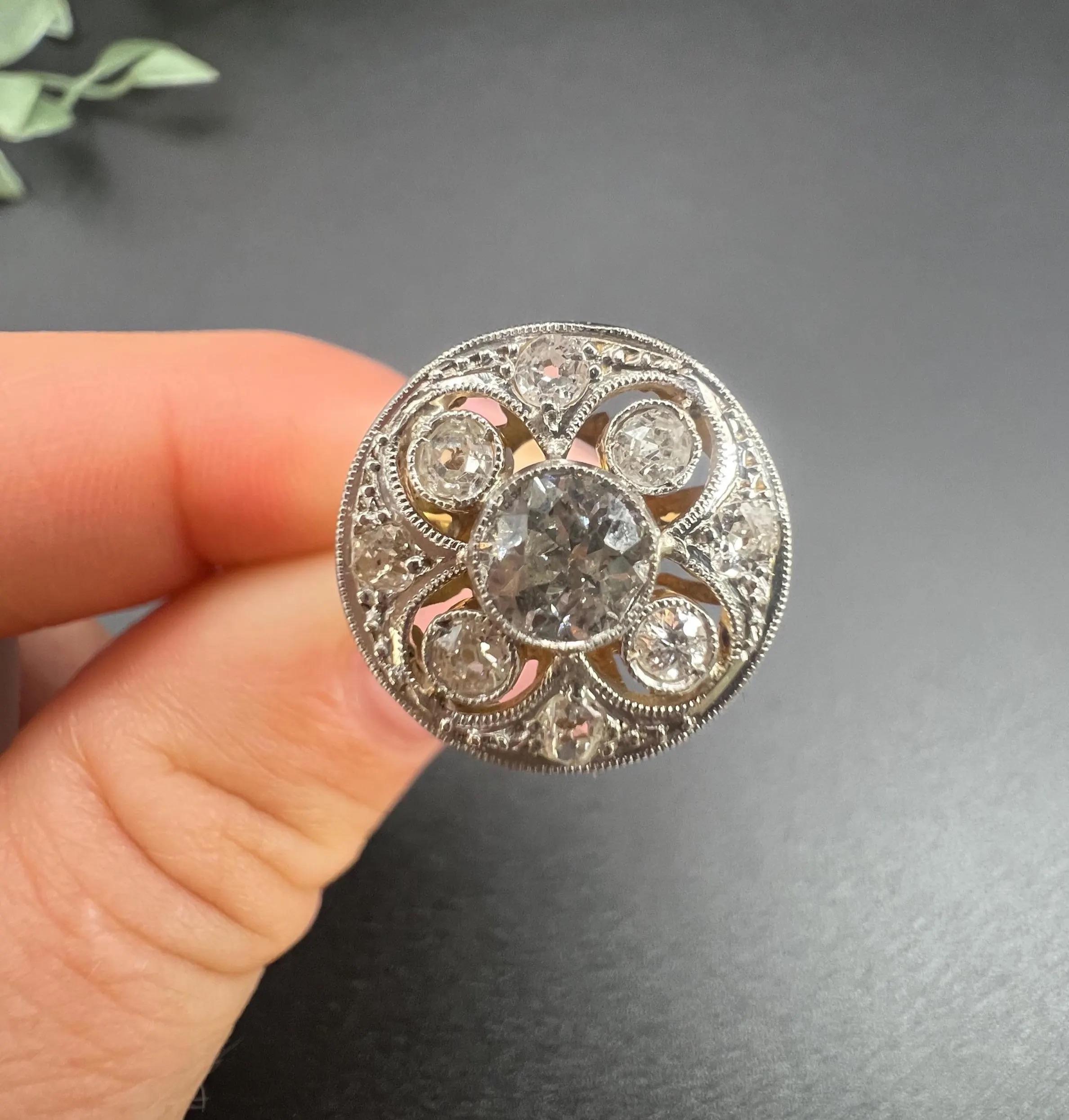 Antiker 18ct Gold & Platin, Edwardianischer runder Diamant Cluster Ring im Angebot 1