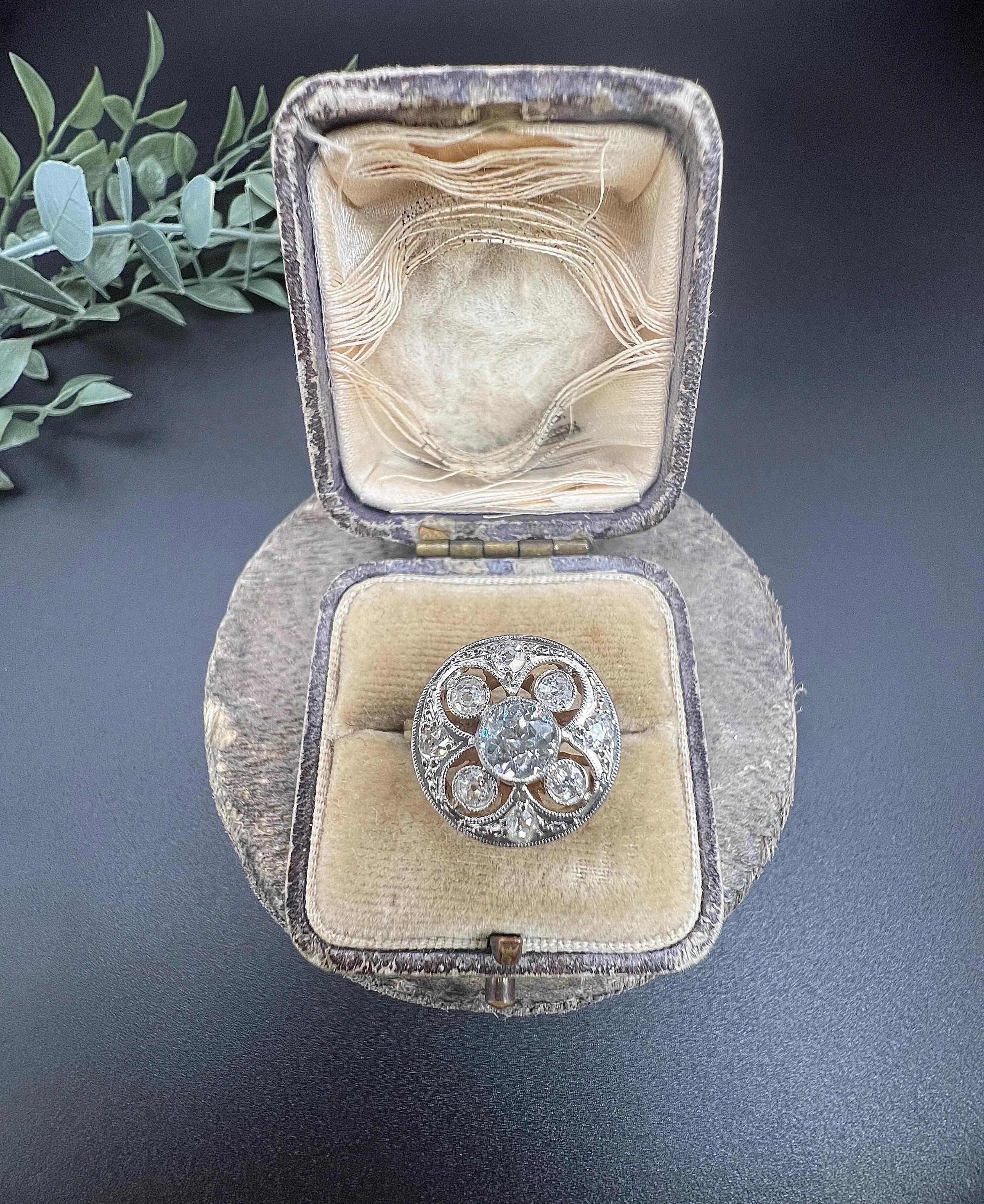 Antiker 18ct Gold & Platin, Edwardianischer runder Diamant Cluster Ring im Angebot 5