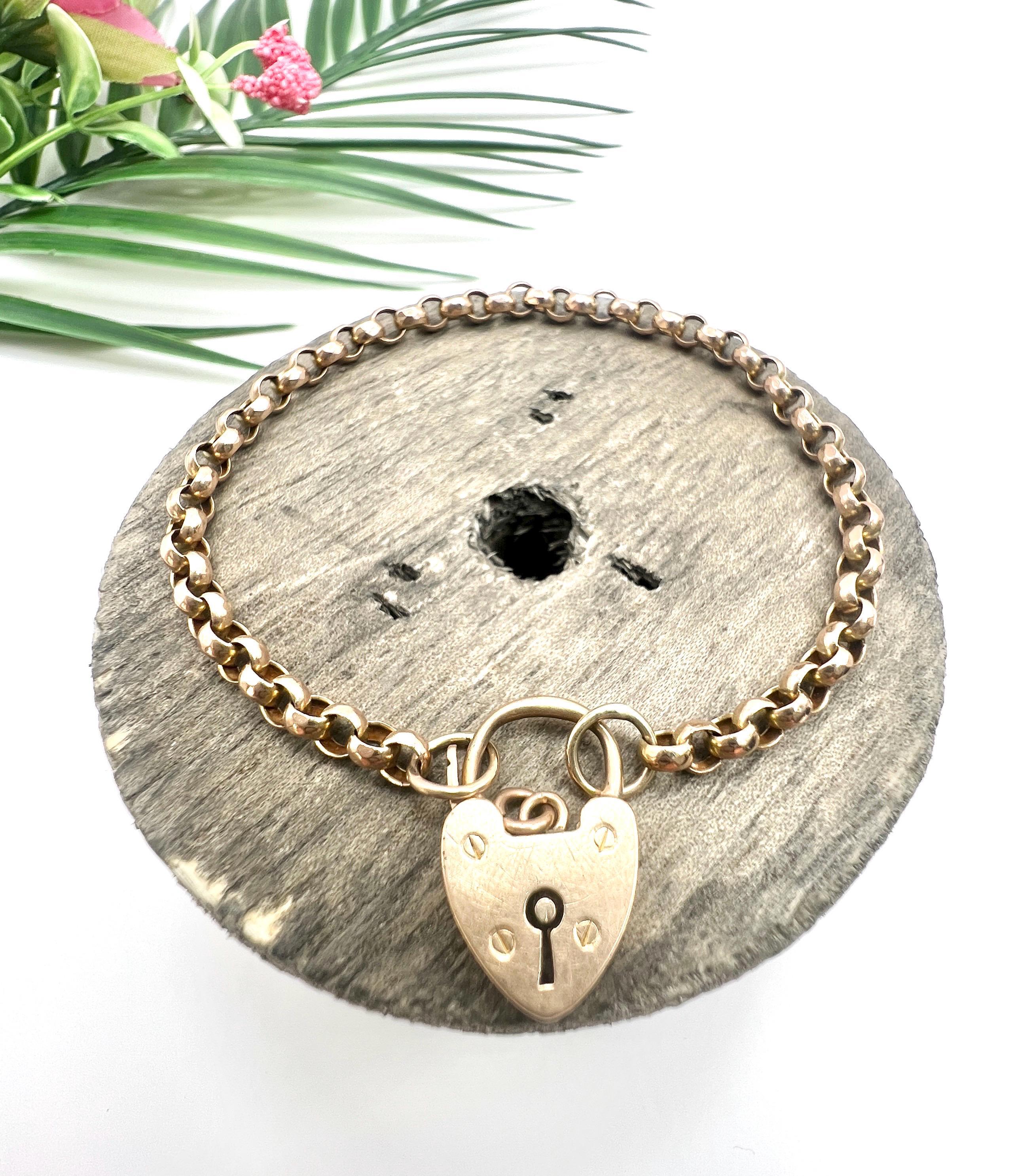 Pulsera antigua de eslabones facetados Belcher de oro de 9 ct Edwardian con candado de corazón en Bueno estado para la venta en Brighton, GB