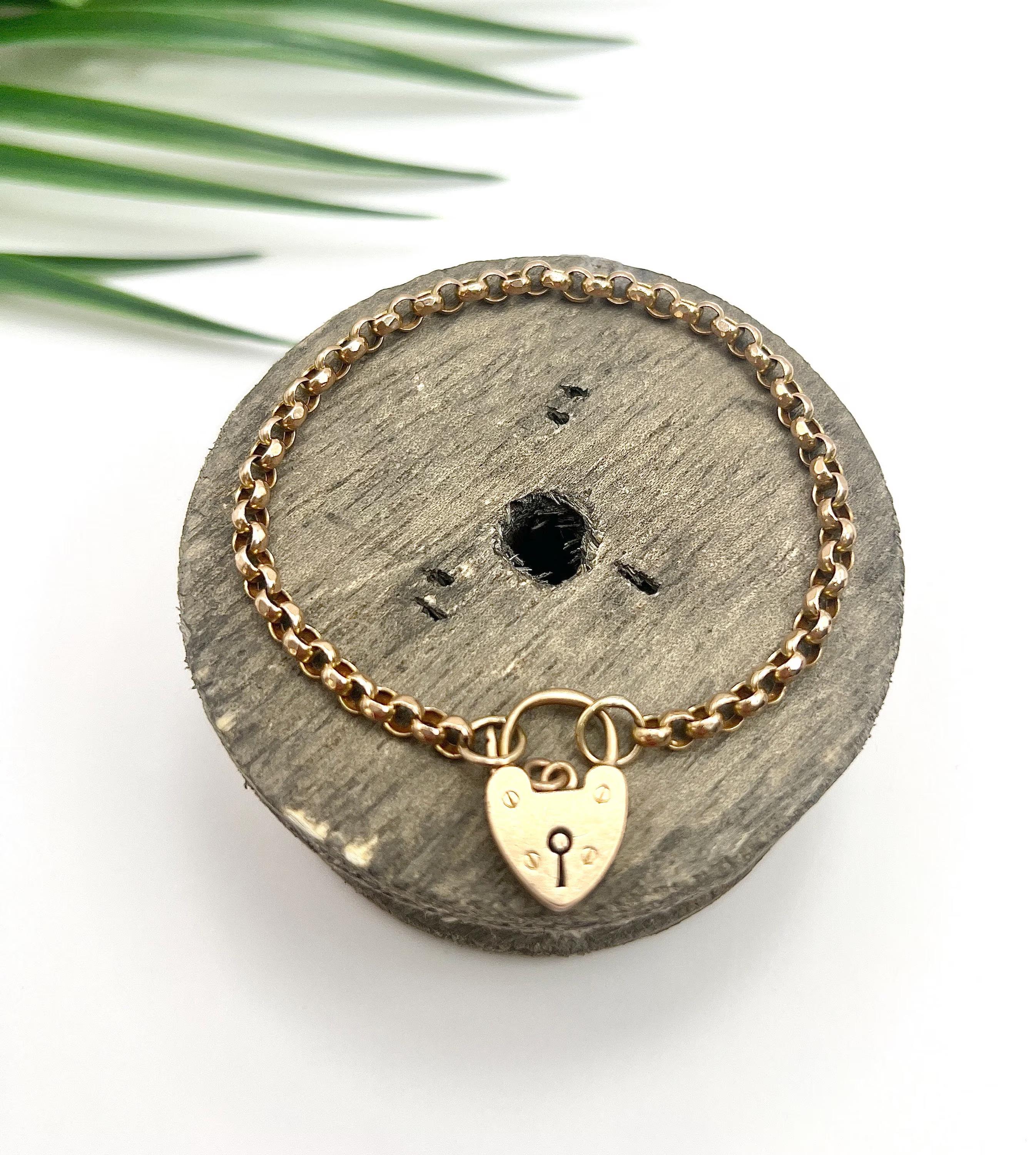 Pulsera antigua de eslabones facetados Belcher de oro de 9 ct Edwardian con candado de corazón en venta 5