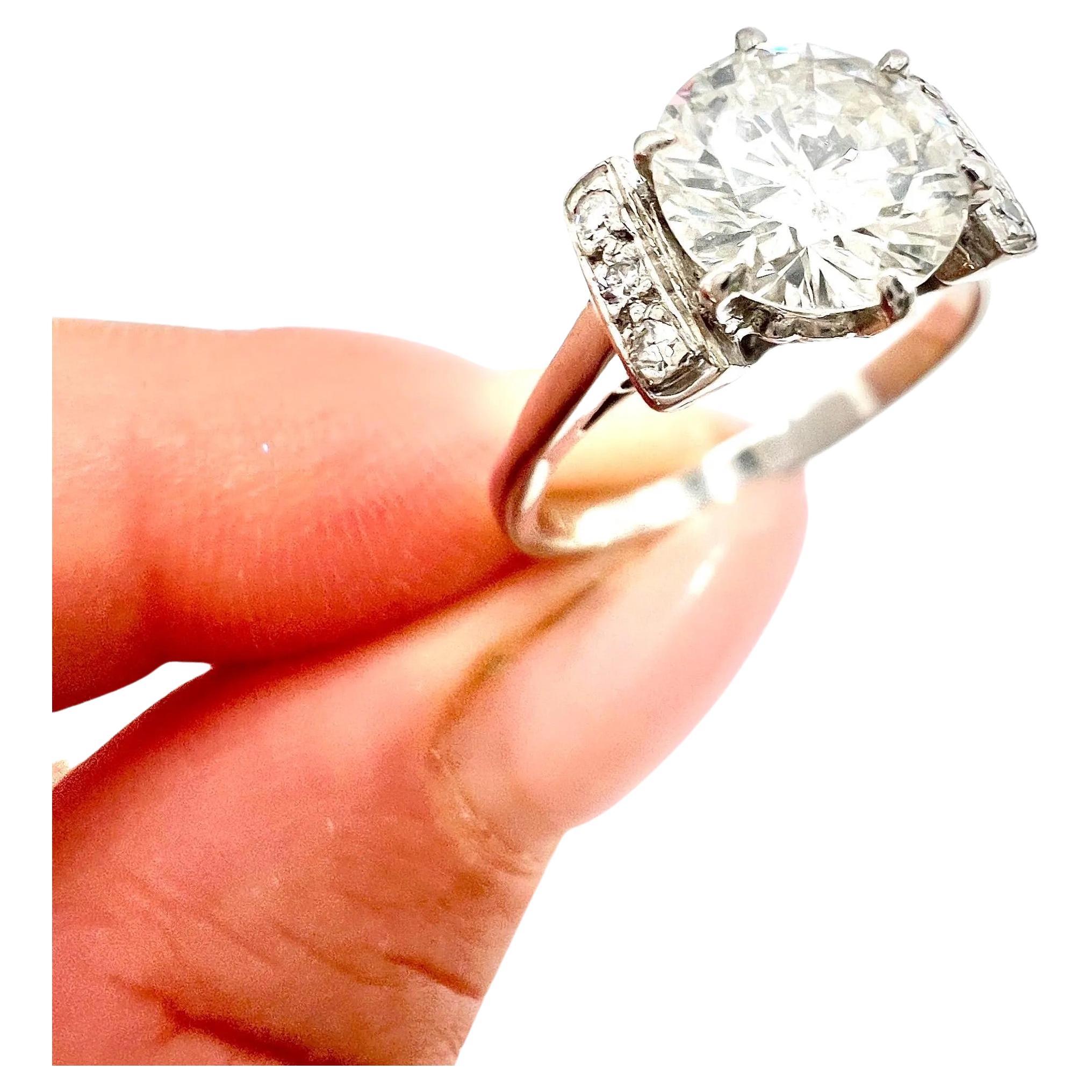 Antiker 18-Karat-Weißgold, 1920er Jahre 1,20 Karat Diamant Single Stone Verlobungsring im Angebot