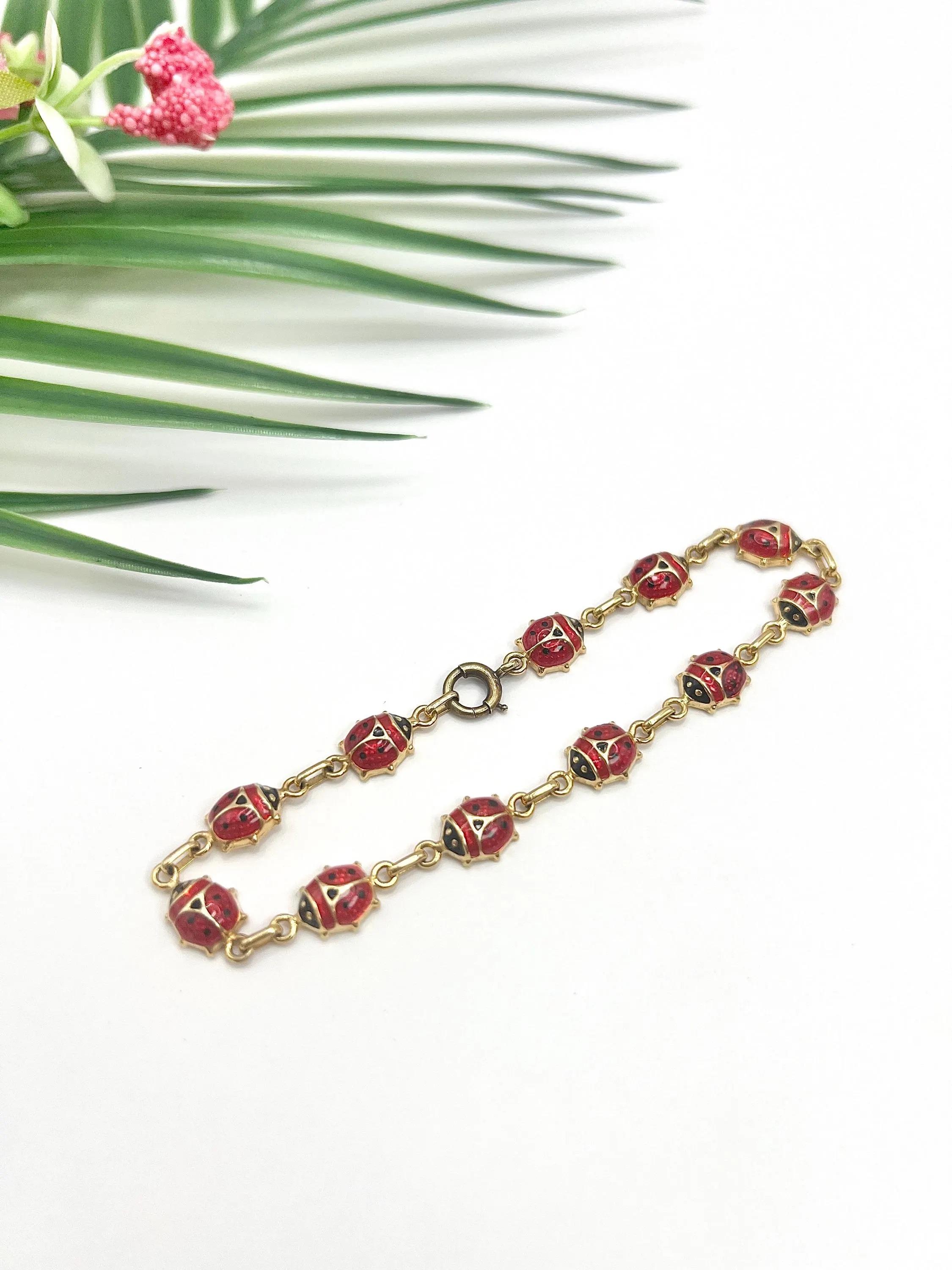 Vintage 14ct Gold Bright Coloured Red & Back Enamel Ladybird / Ladybug Bracelet en vente 5