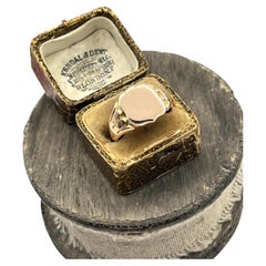 Antique 9ct Rose Gold, Shield Shaped Signet Ring Hallmarked Chester 1908