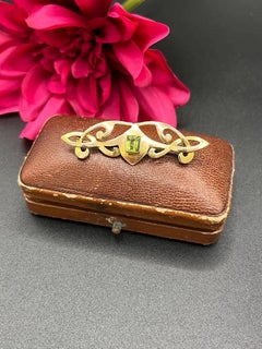 Antique 9ct Yellow Gold Stamped, Art Nouveau Peridot Brooch
