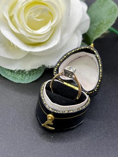 Anello di fidanzamento antico con diamante singolo, in oro 18 carati con punzonatura, risalente agli anni ’20 circa