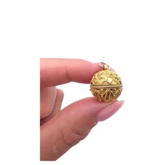 Antique 15ct Yellow Gold Victorian Etruscan Orb Pendant Charm
