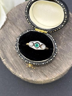 Antique 18ct Gold Stamped 1920s Emerald and Diamond Trilogy Ring