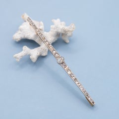 Art Deco 18K Yellow Gold Rose Cut Diamond Bar Brooch, Circa 1930
