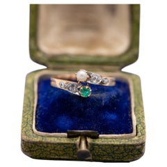 Antique 18K Gold Toi et Moi Ring with Diamonds, Pearl & Emerald