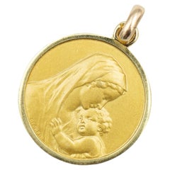 Vintage 18k Gold Virgin Mary and baby Jesus Charm - Catholic Becker pendant