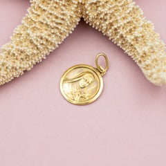 French 18k gold Saint Thérèse charm - Vintage religious pendant - eagle head
