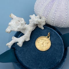 18K solid Gold Saint Christopher Medal – Vintage Catholic Charm - Travellers