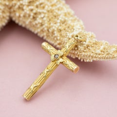 Antique 18 karat hollow solid gold cross pendant with pearl clover - Art Nouveau