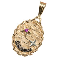 Etoile d'amour charm - Romantic vintage gold pendant - French love Star token