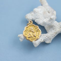 18k Cute Angel Raphael medallion - Vintage 18k Solid Gold Cherub pendant