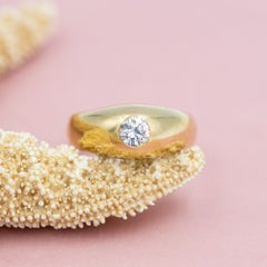 Vintage solitaire bombé ring 18k solid yellow gold 0.35 carat natural diamond