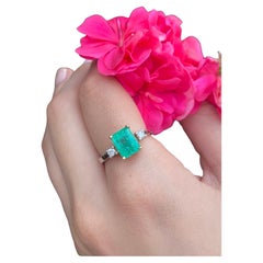 18 k White gold & yellow gold Colombian Emerald ring  2.97ct / GIA certificate