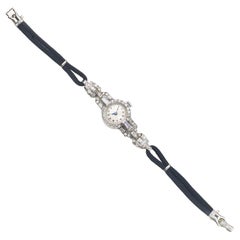 Handgefertigte Art-Déco-Cocktail-Armbanduhr aus Platin mit Diamanten, um 1930