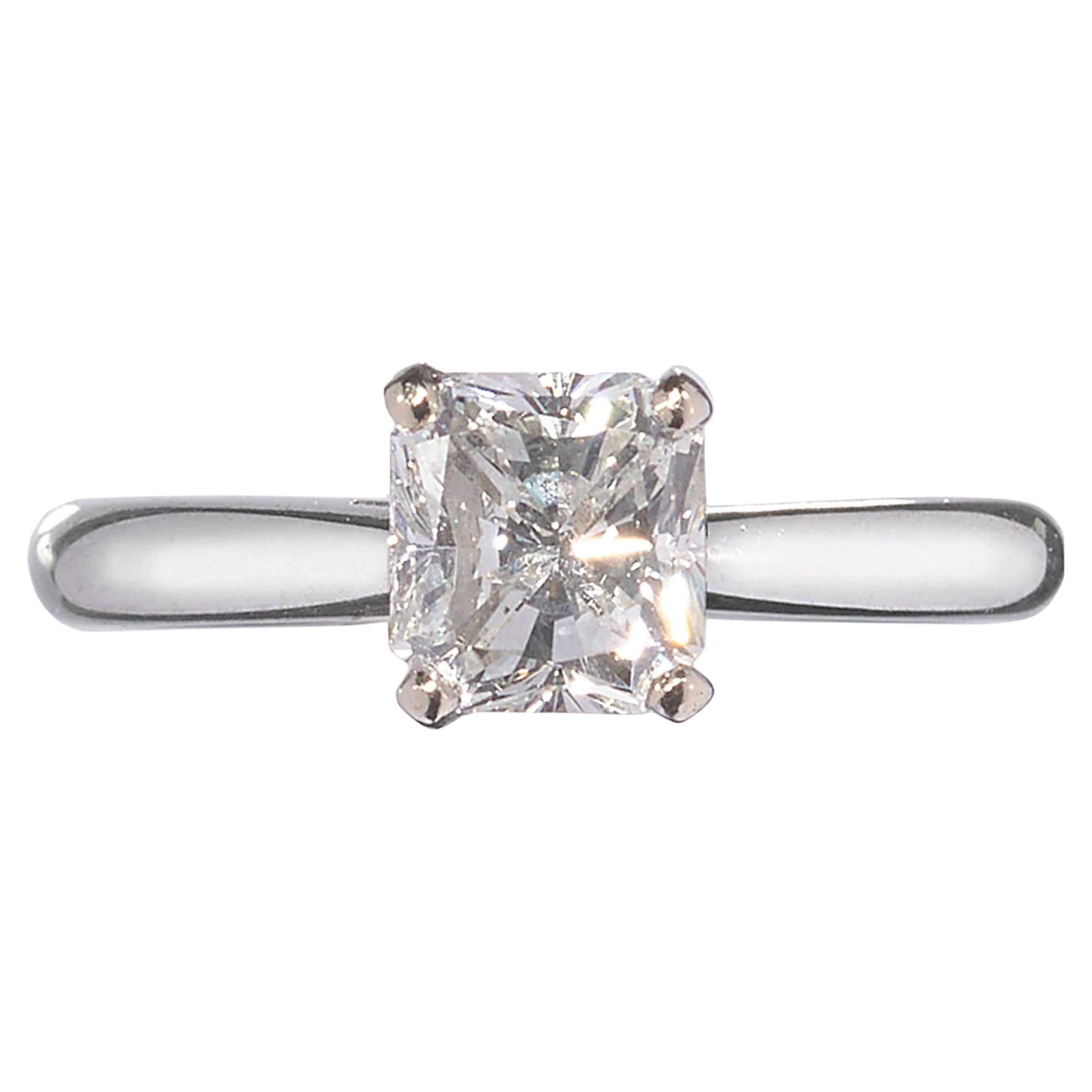 Bague solitaire en platine et diamant taille radiant, 1,01 carat H SI1