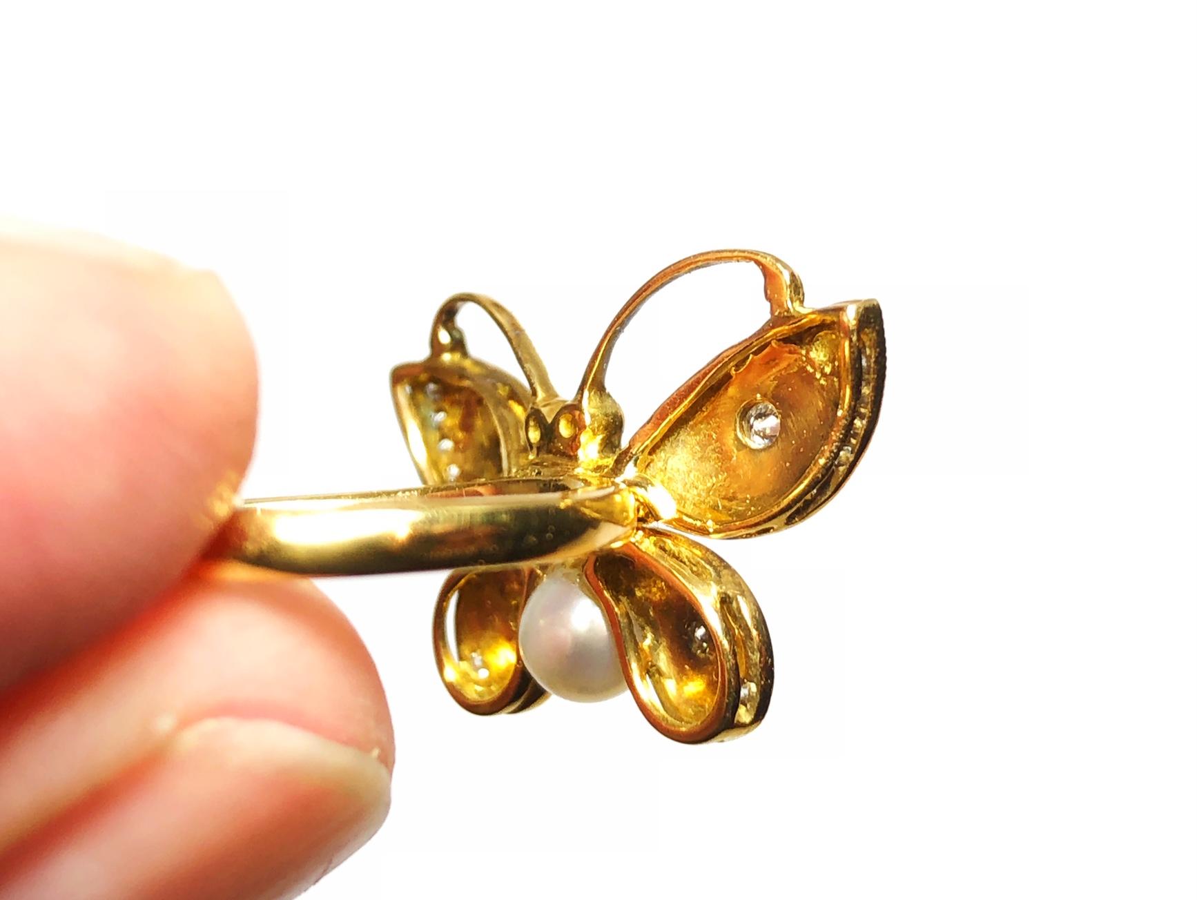 Anello moderno con smalto blu Basse Taille, diamanti e farfalla d'oro in vendita 3