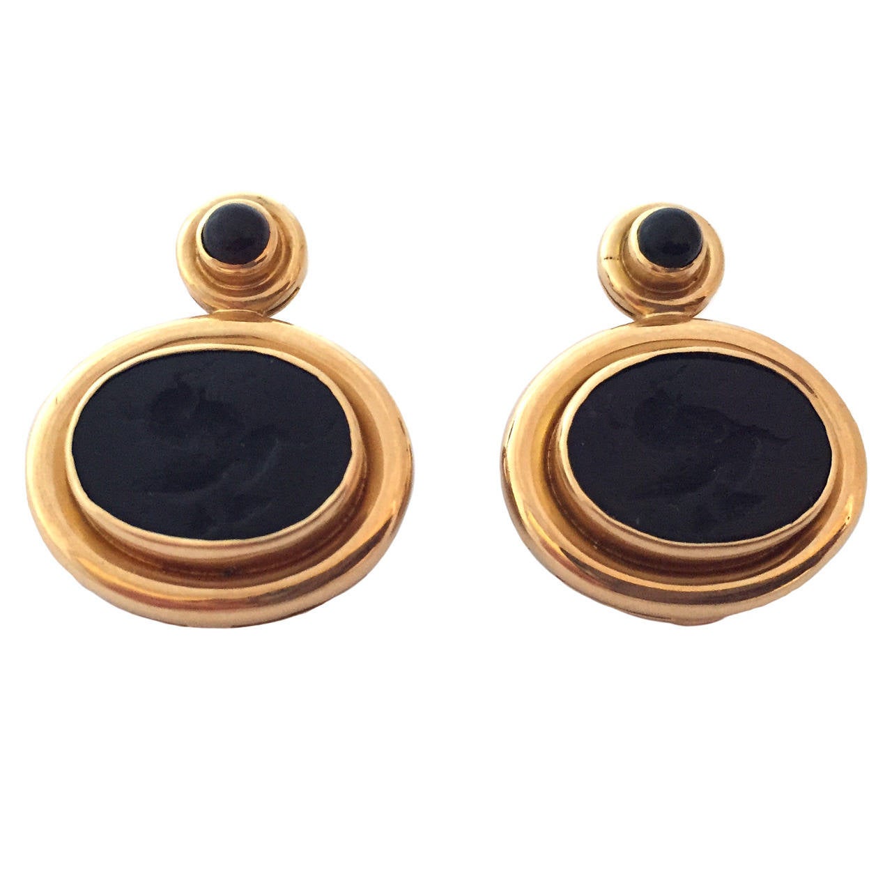 Elizabeth Locke Black Venetian Glass Intaglio Gold Earrings