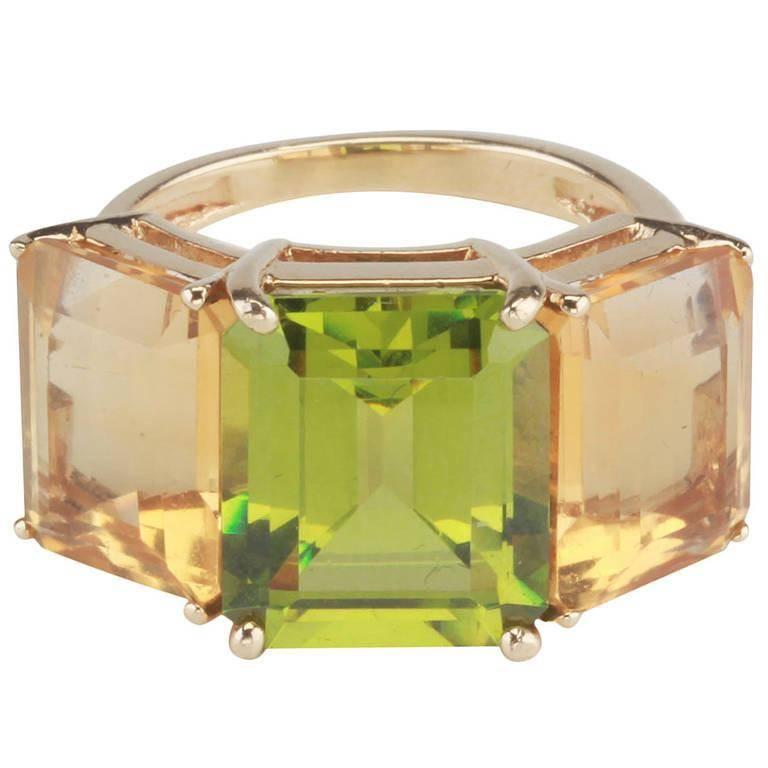 18 Karat Yellow Gold Emerald Cut Ring with Citrine and Peridot For Sale