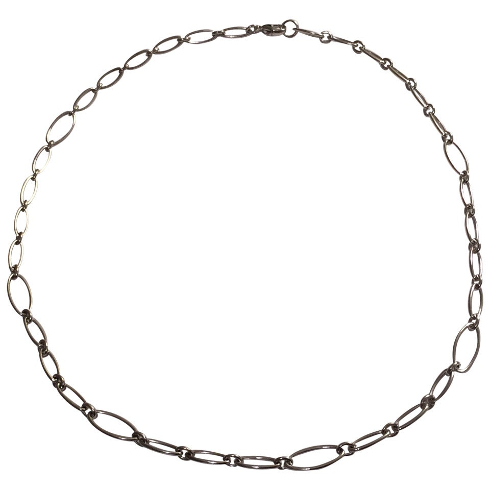 Collier ras du cou à maillons marquise en or blanc