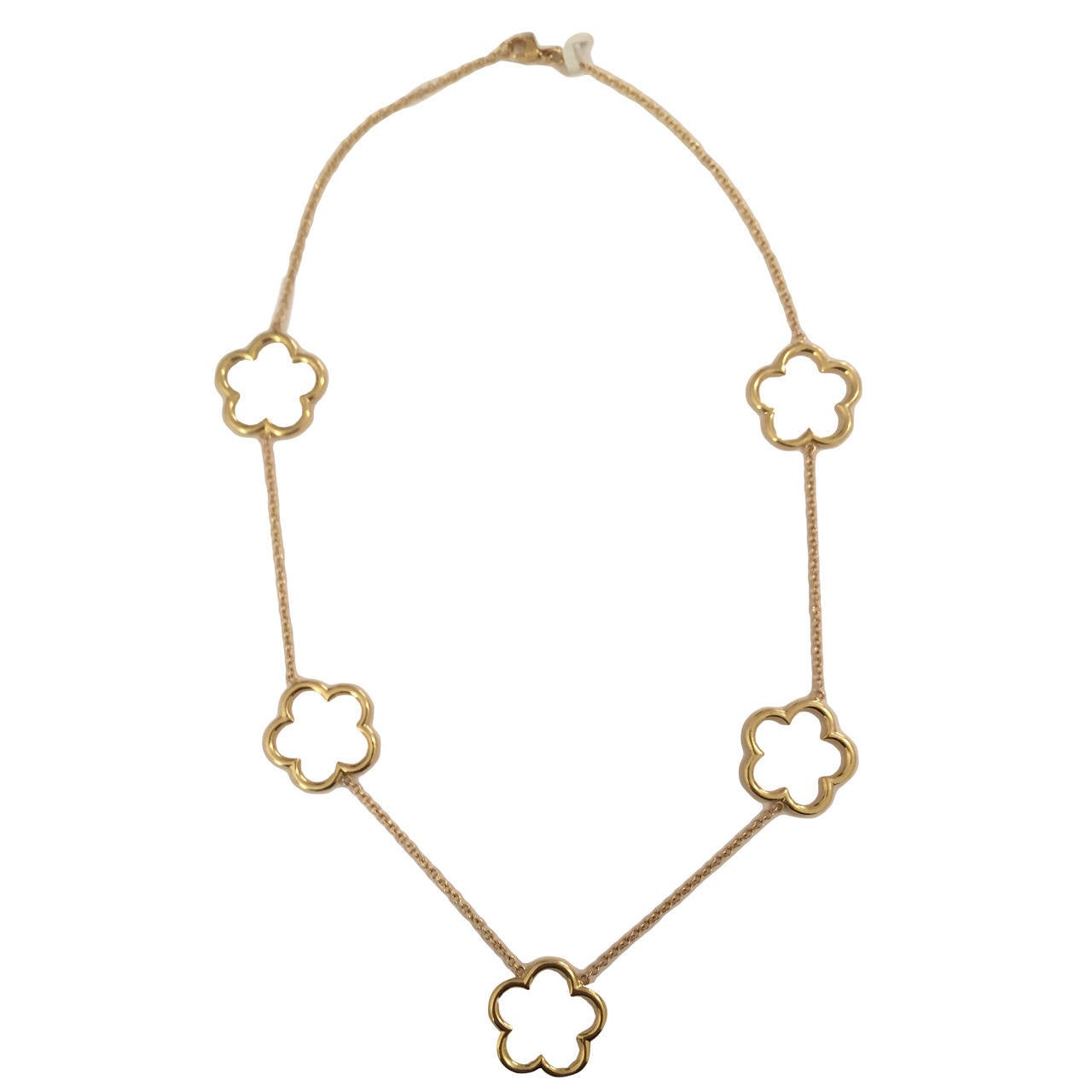 Halskette aus Gold mit fünf offenen Kleeblättern im Angebot