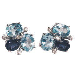 Boucles d'oreilles mini galets en or avec topaze bleue et iolite et diamant