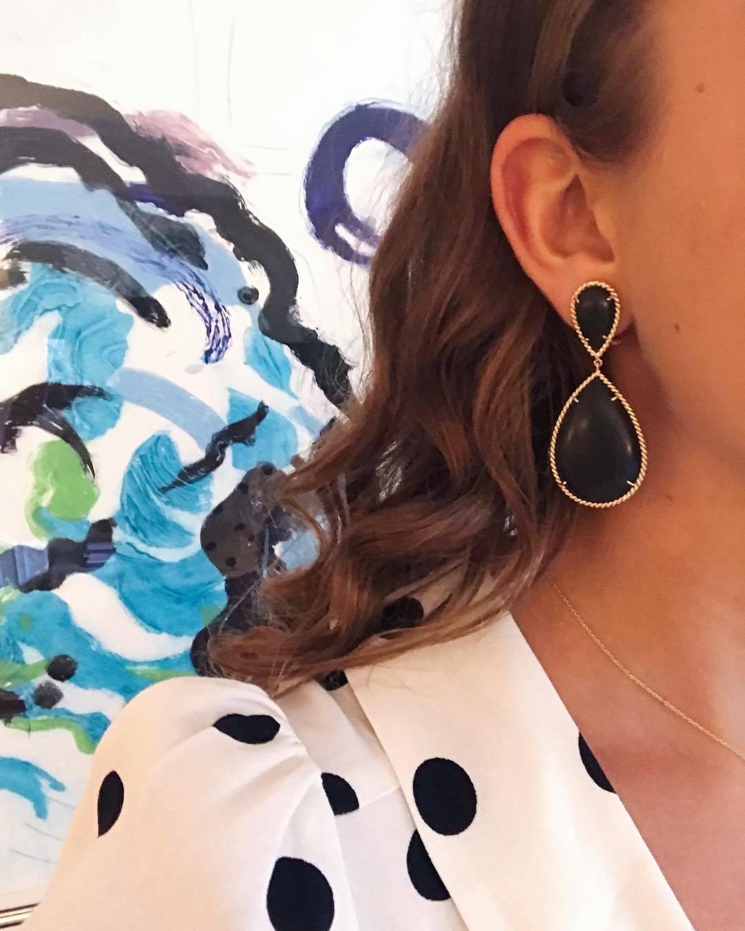 Elegant Ebony Wood Drop Earring with Twisted Gold Border In New Condition For Sale In New York, NY