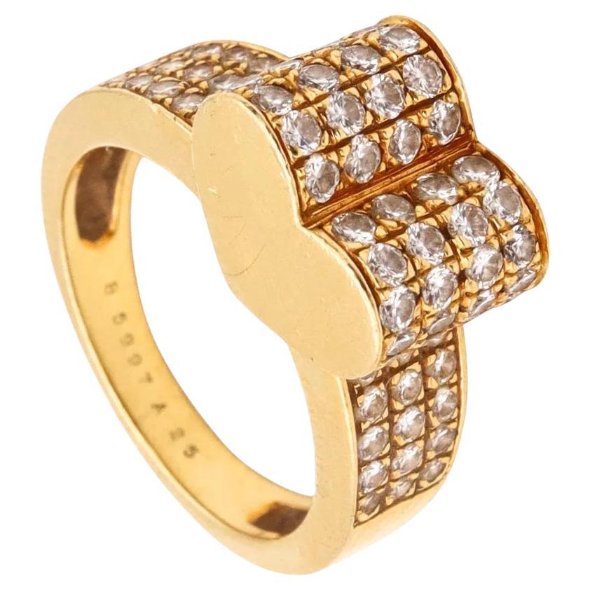 Van Cleef & Arpels Paris Anello a forma di cuore in vendita