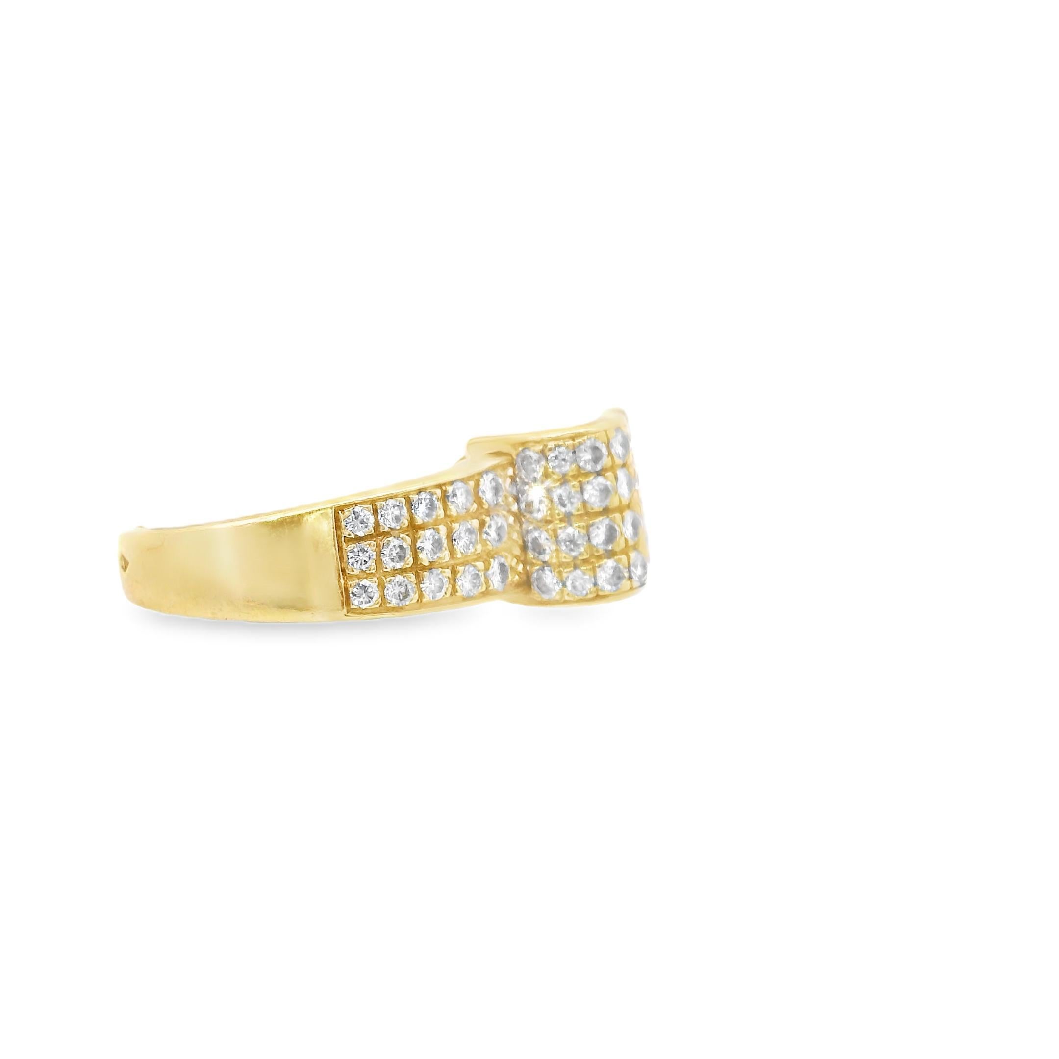 Van Cleef & Arpels Paris Anello a forma di cuore In condizioni buone in vendita a New York, NY