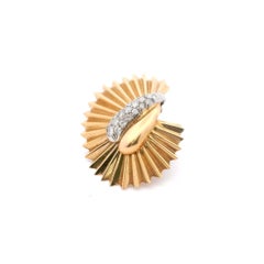 Spilla francese retrò a forma di ventaglio con diamanti, in platino e oro giallo 18 carati, intorno al 1950