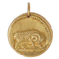 Vintage Van Cleef & Arpels Aries Zodiac Gold Pendant Charm