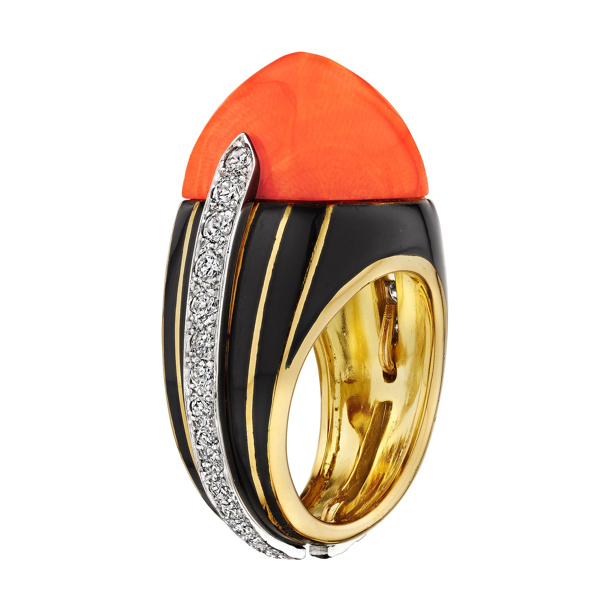 Modernista Tiffany & Co. Donald Claflin Anello con corallo e diamante, oro e platino, smalto in vendita