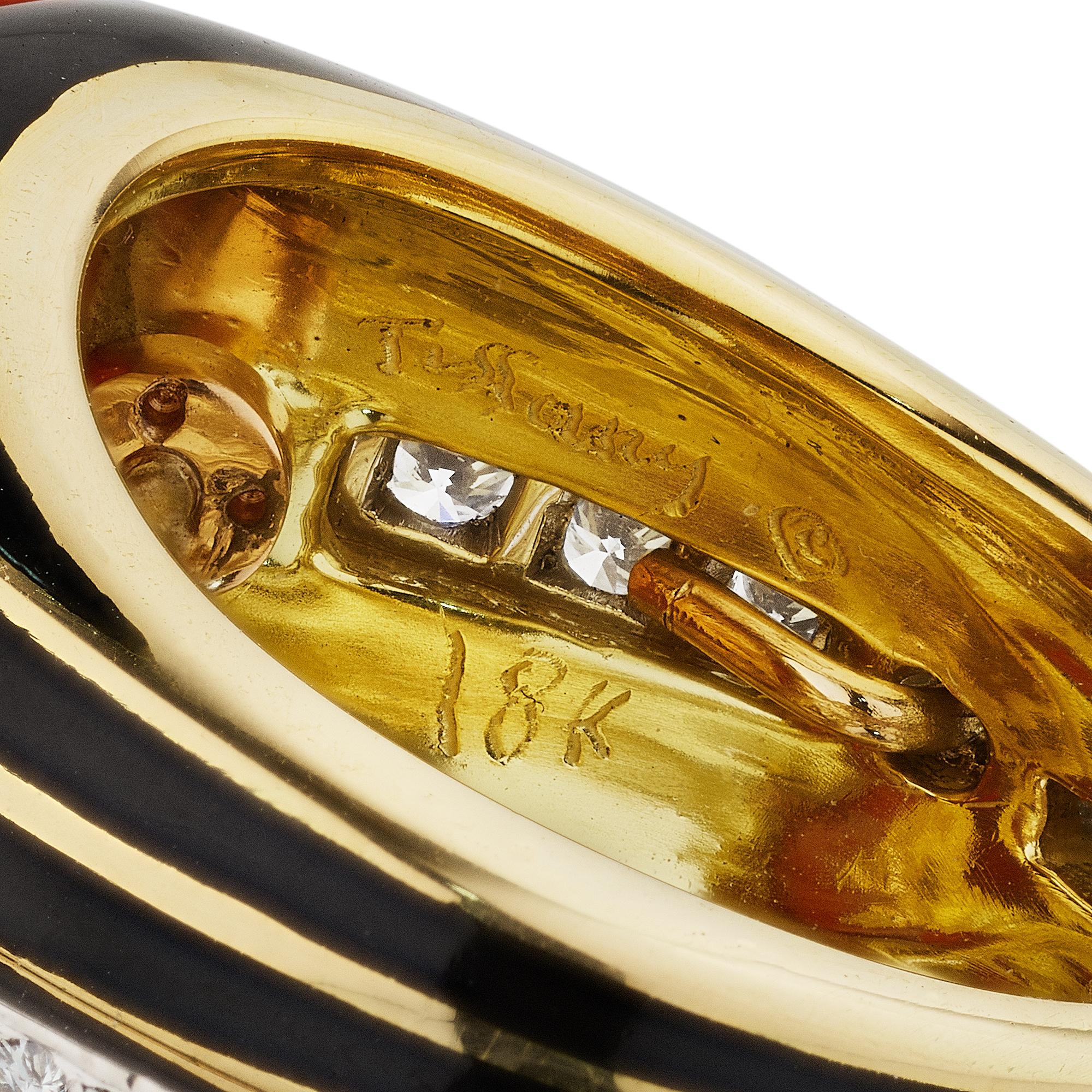Pan di zucchero Tiffany & Co. Donald Claflin Anello con corallo e diamante, oro e platino, smalto in vendita