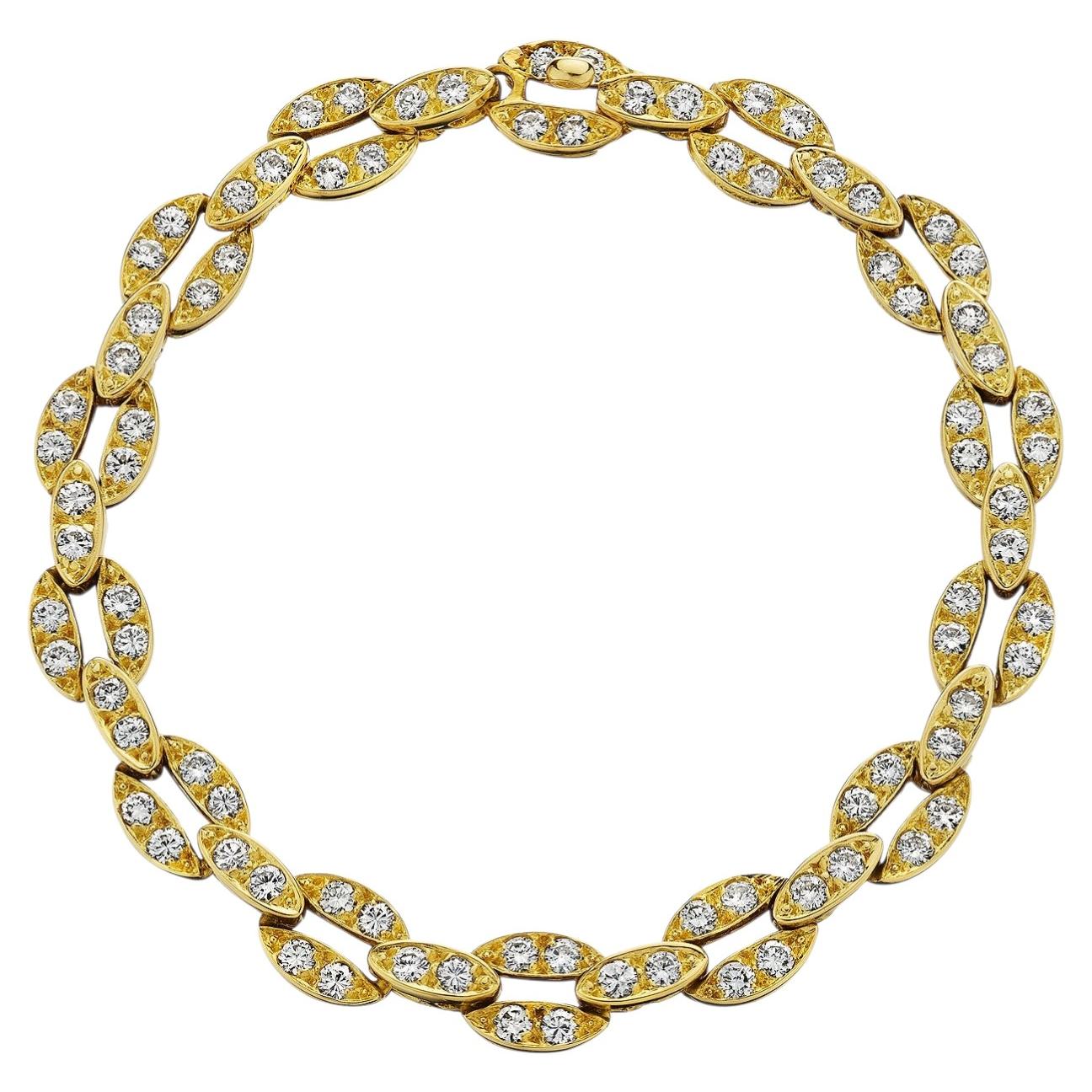 Van Cleef & Arpels Paris Diamond Gold Link Bracelet
