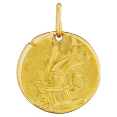 Van Cleef & Arpels Georges L'Enfant Pendentif moderne Aquarius Zodiac Small Gold