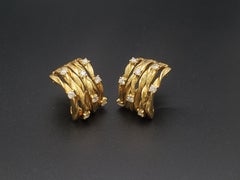18K Yellow Gold Italy Diamond Ripple Earrings