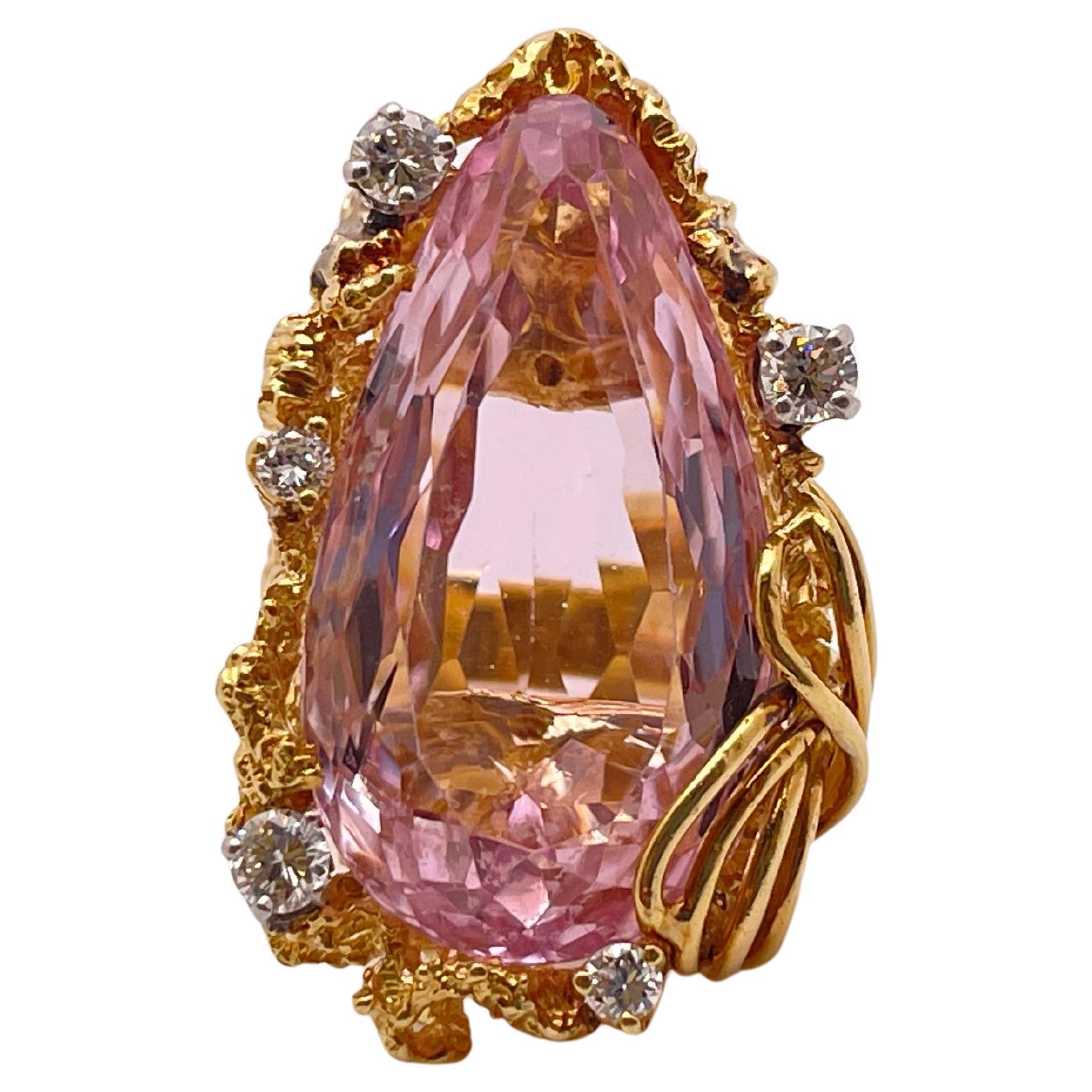 IGI Certified 28 CT Natural Pink Kunzite Diamond 18K Yellow Gold Ring