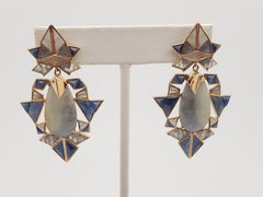 Boucles d'oreilles géométriques en or jaune 18 carats avec opale facettée, par Paolo Costagli
