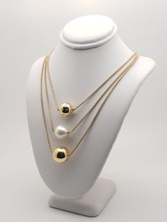 David Yurman Solari Halskette aus 18-karätigem Gelbgold mit dreisträngiger Perlen- und Diamantkugel