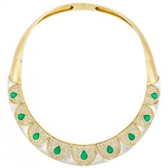 Emerald Diamond and Mother-of-Pearl Necklace 3