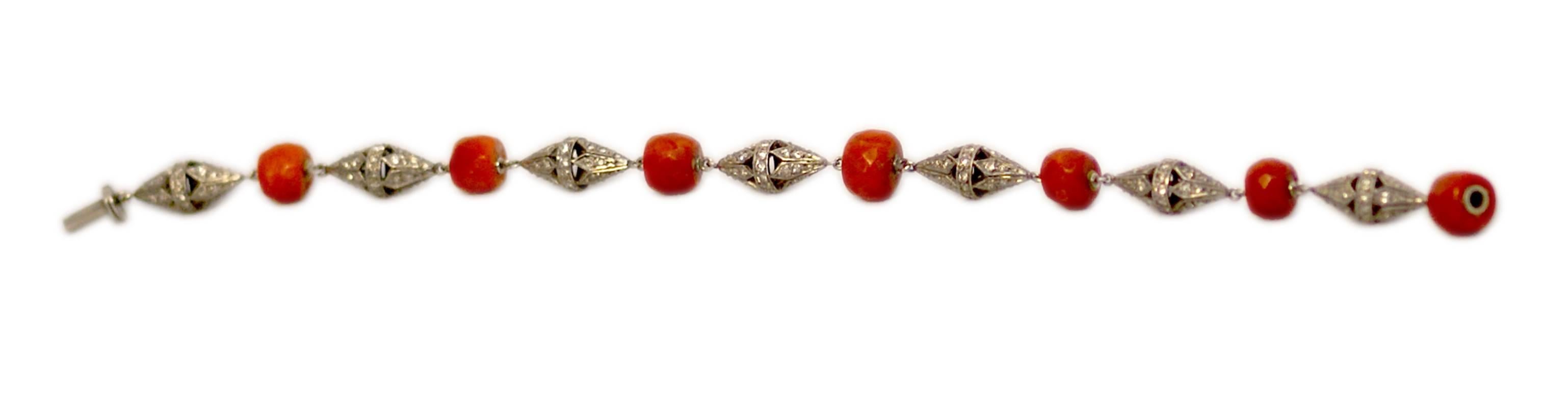 Art Deco Coral Bead and Diamond Bracelet  In Good Condition In New York, NY