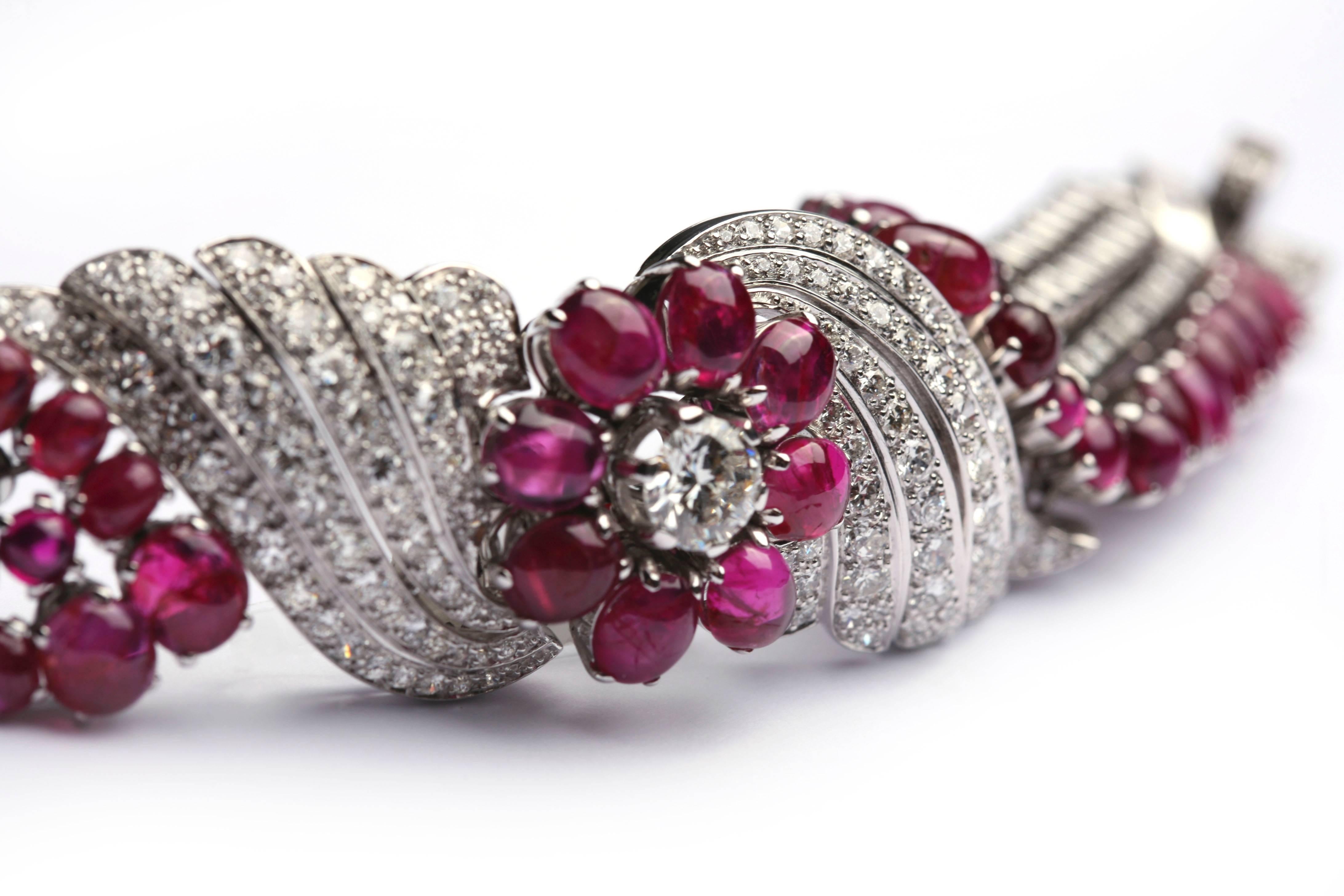 Important Burmese Ruby Diamond Gold Bracelet In Excellent Condition In New York, NY