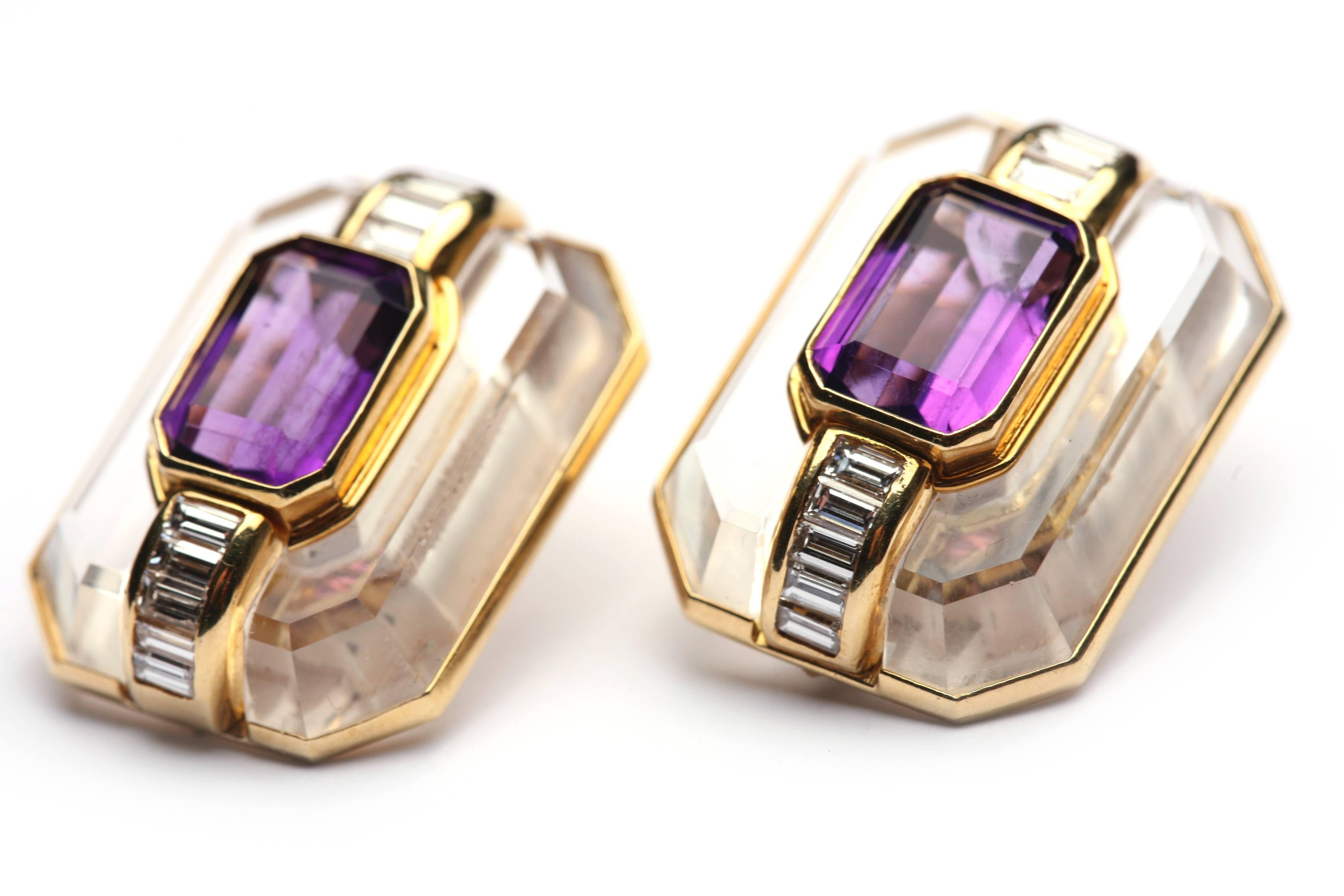 
A chic pair of octagonal design ear-clips made in rock crystal, centering two octagonal cut amethysts, highlighted with baguette cut diamonds. Mounted on 18kt yellow gold. Circa 1978