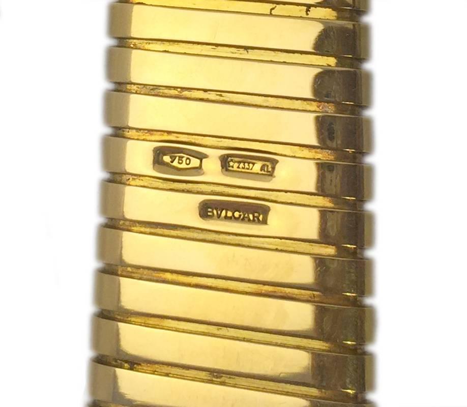 Bulgari Unusual Tubogas Coin Gold Necklace In Excellent Condition In New York, NY