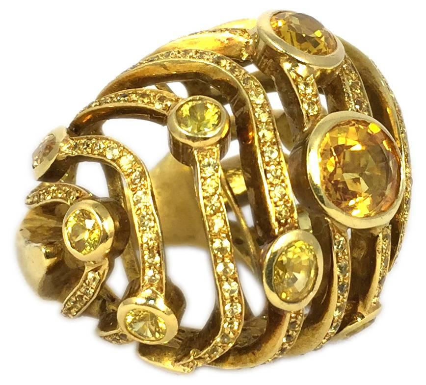 Dome Citrine Gold Ring In Excellent Condition For Sale In New York, NY